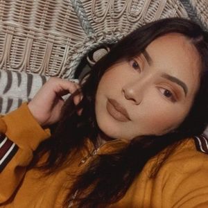 Meet your Posher, Kenia